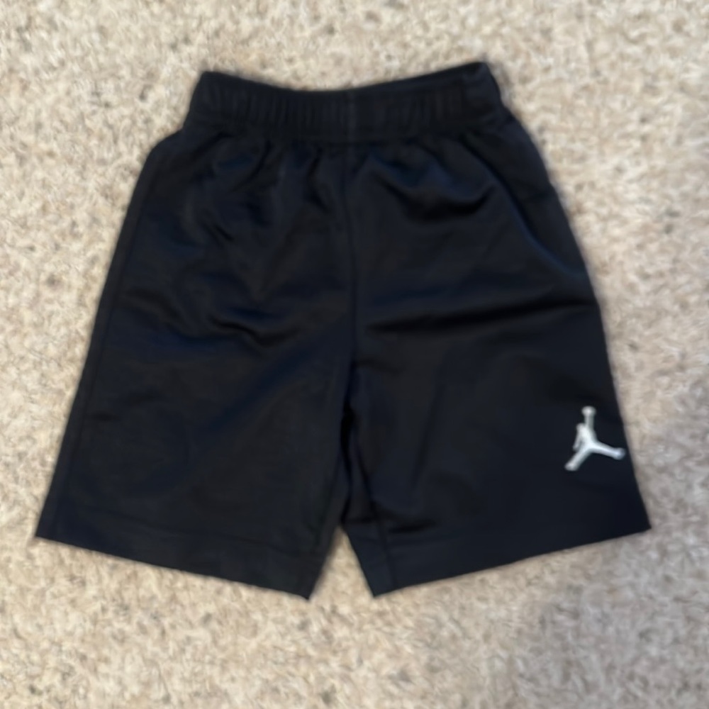 Black Nike shorts